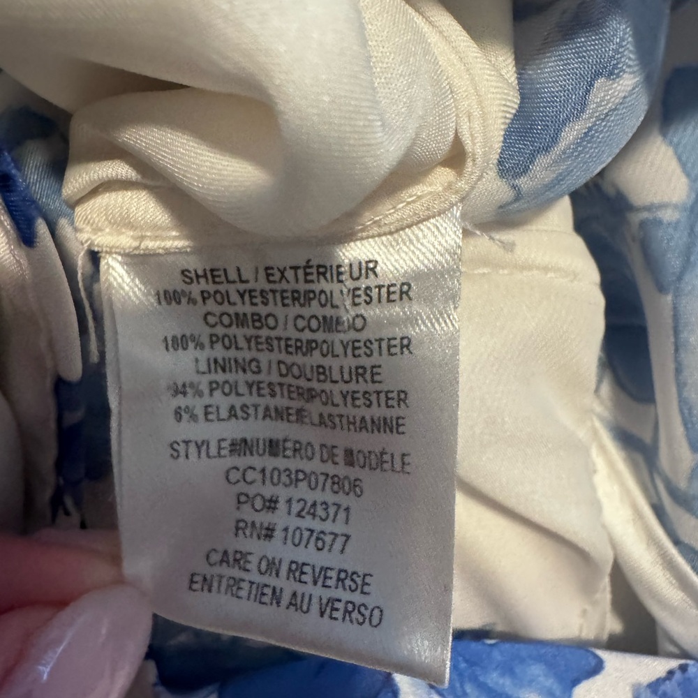 Alice + Olivia Leighton Blue White Floral Romper, Size US 2 - Picture 8 of 8